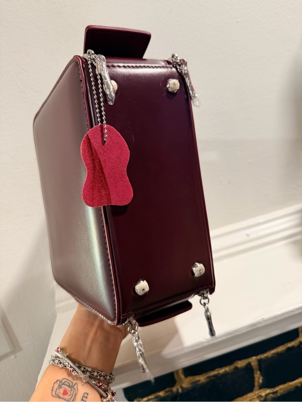 Vintage genuine leather Structured Leather Crossbody Bag in Burgundy - Picture 17 of 17